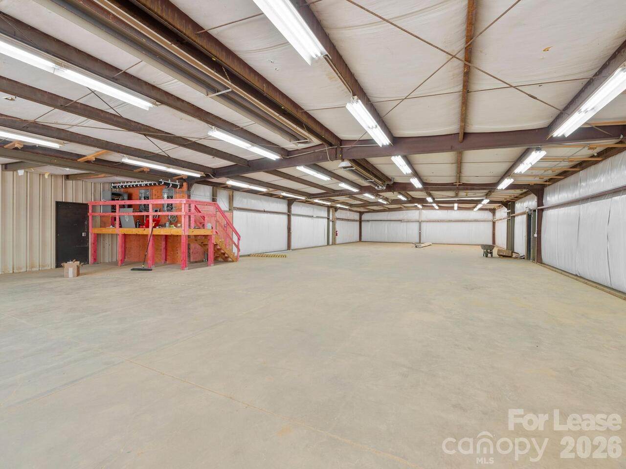 Listing Photo 14