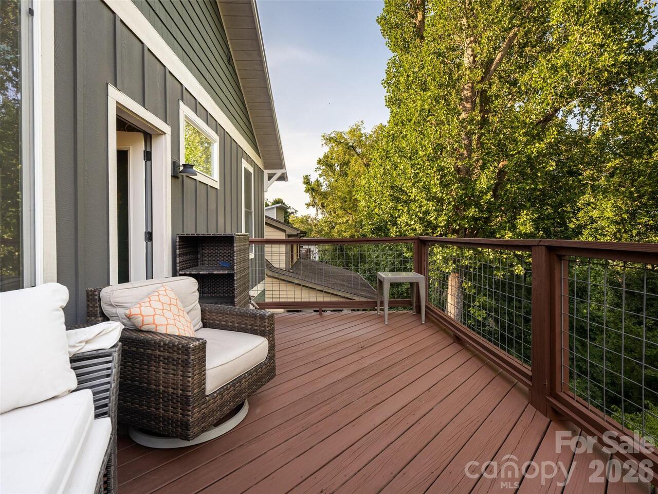Listing Photo 17