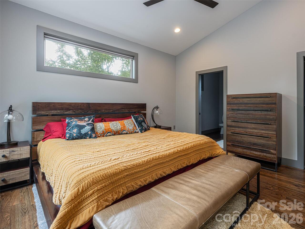 Listing Photo 18