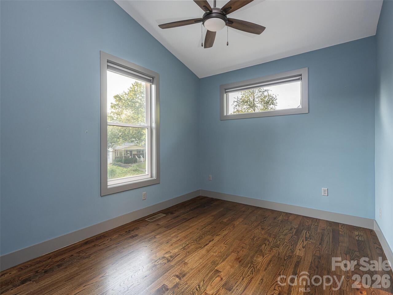 Listing Photo 22