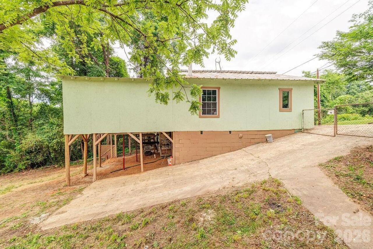 Listing Photo 34