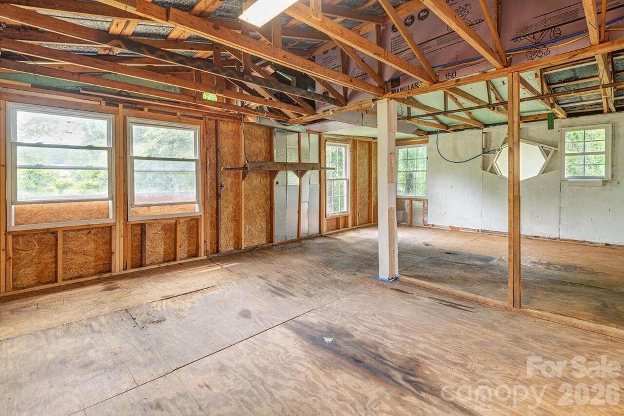 Listing Photo 38