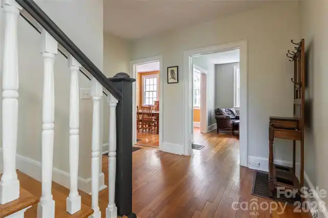 Listing Photo 9
