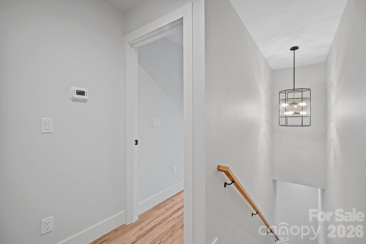 Listing Photo 21