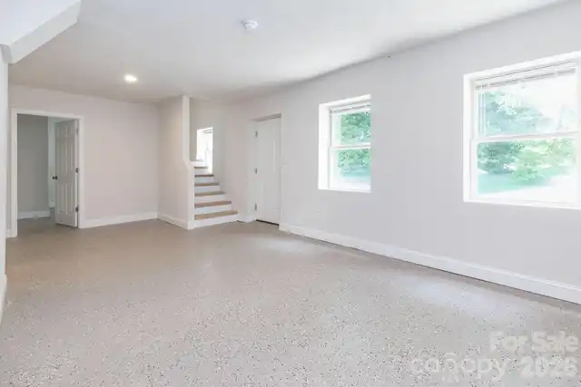 Listing Photo 13