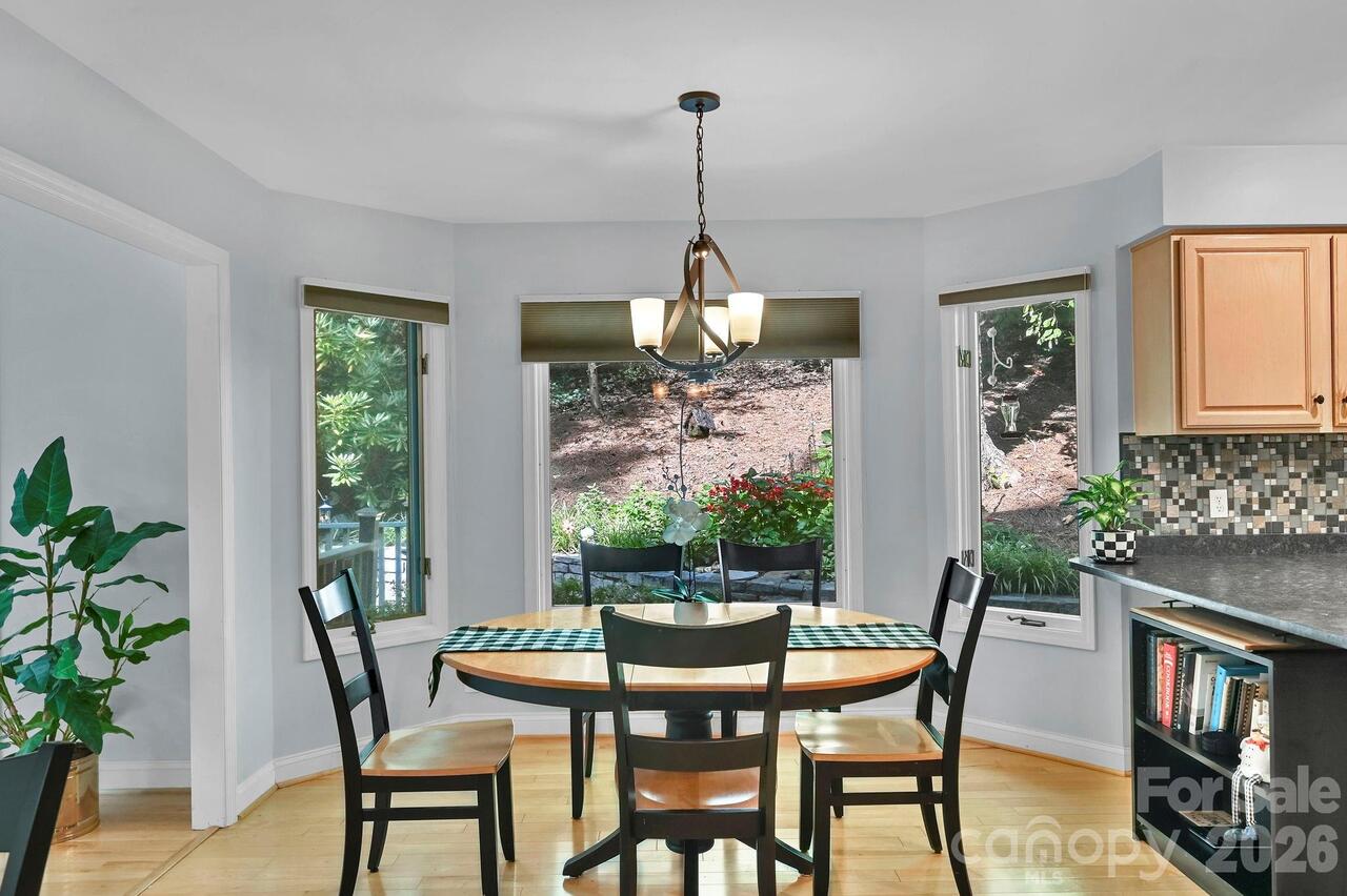 Listing Photo 16