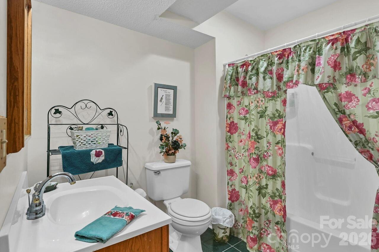 Listing Photo 32