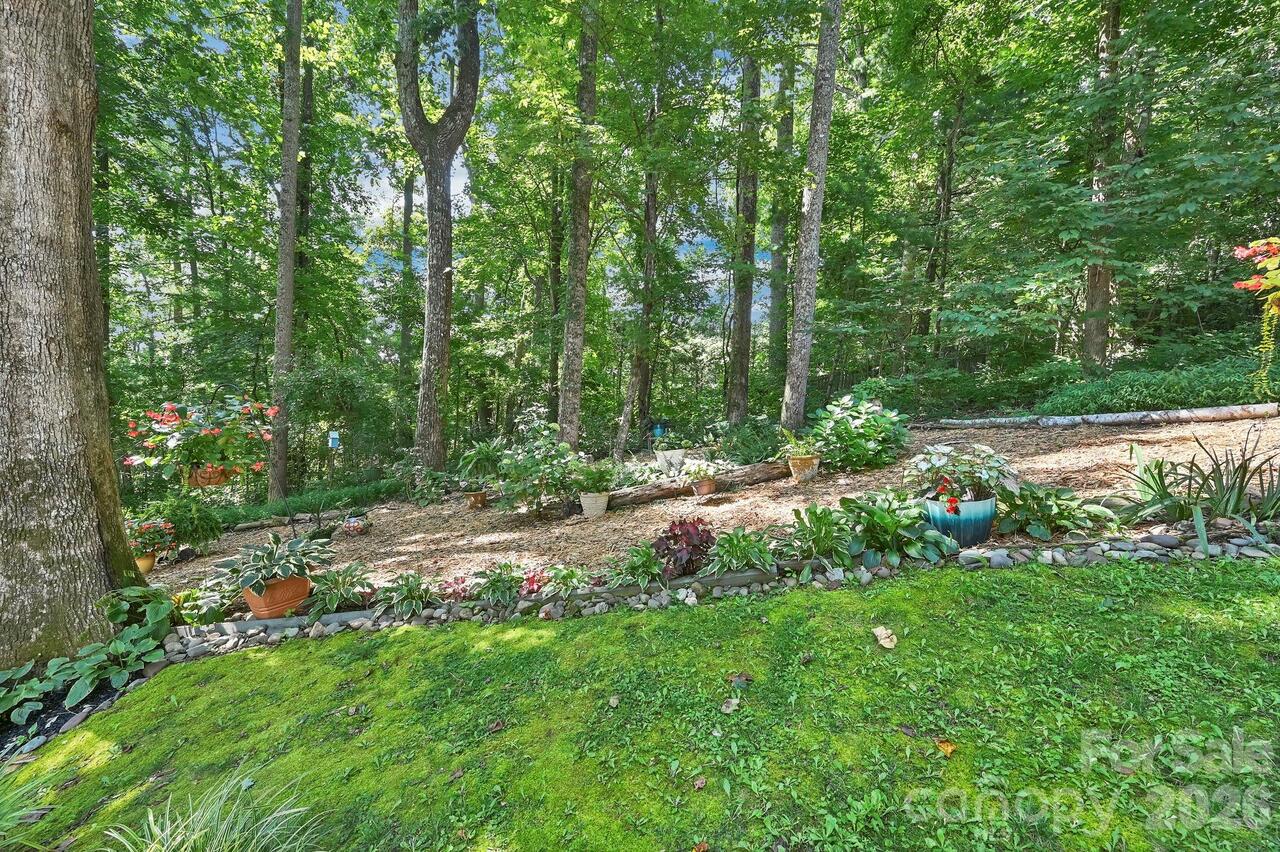 Listing Photo 38