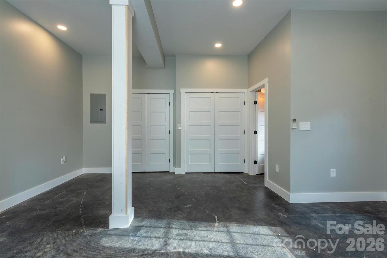 Listing Photo 25