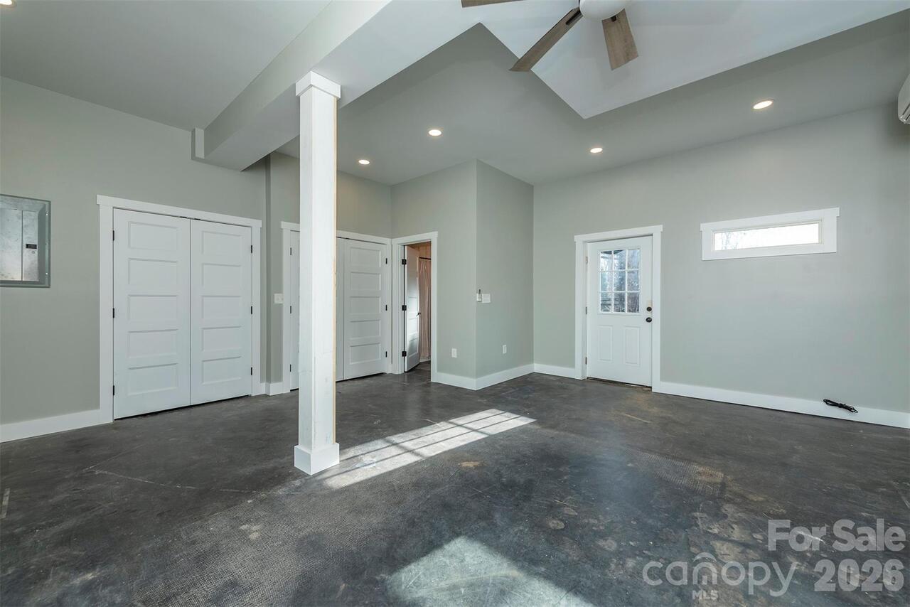 Listing Photo 27