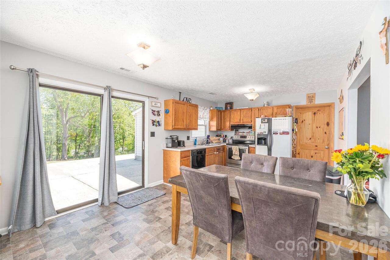 Listing Photo 7