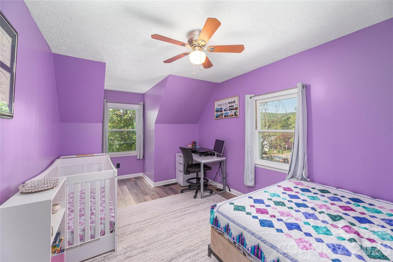 Listing Photo 14