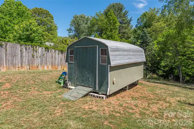 Listing Photo 19
