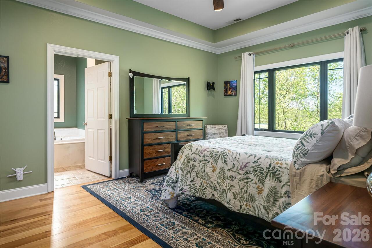 Listing Photo 33