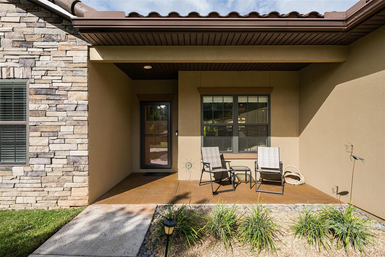 Listing Photo 16