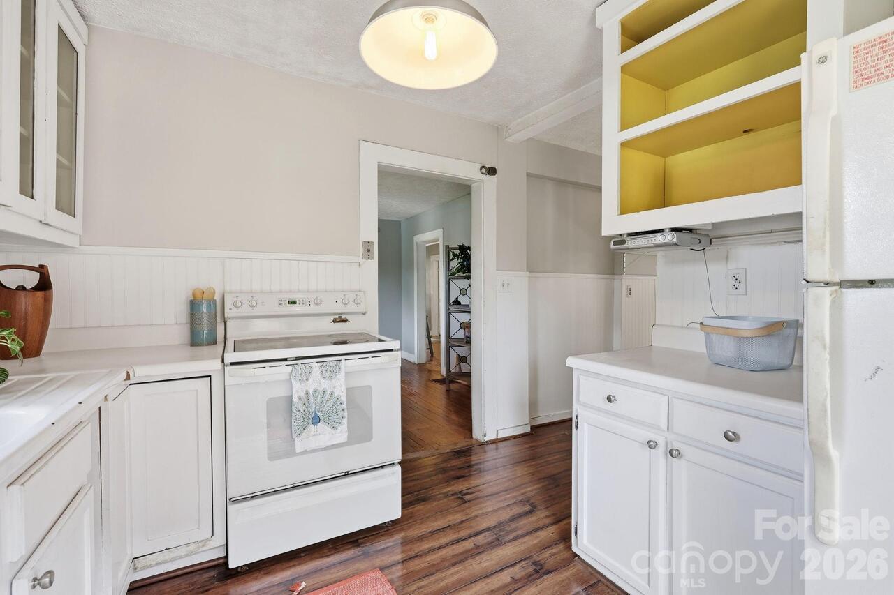 Listing Photo 14