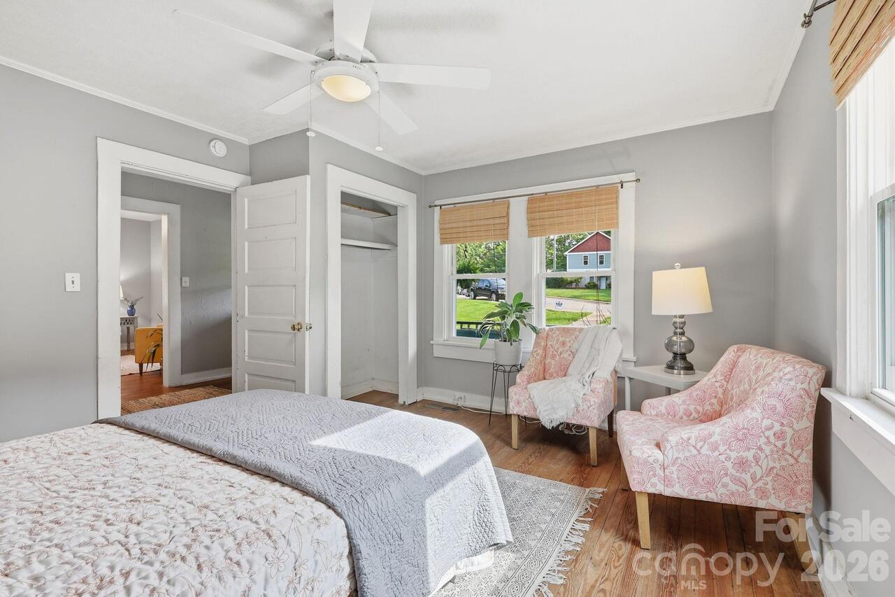 Listing Photo 18