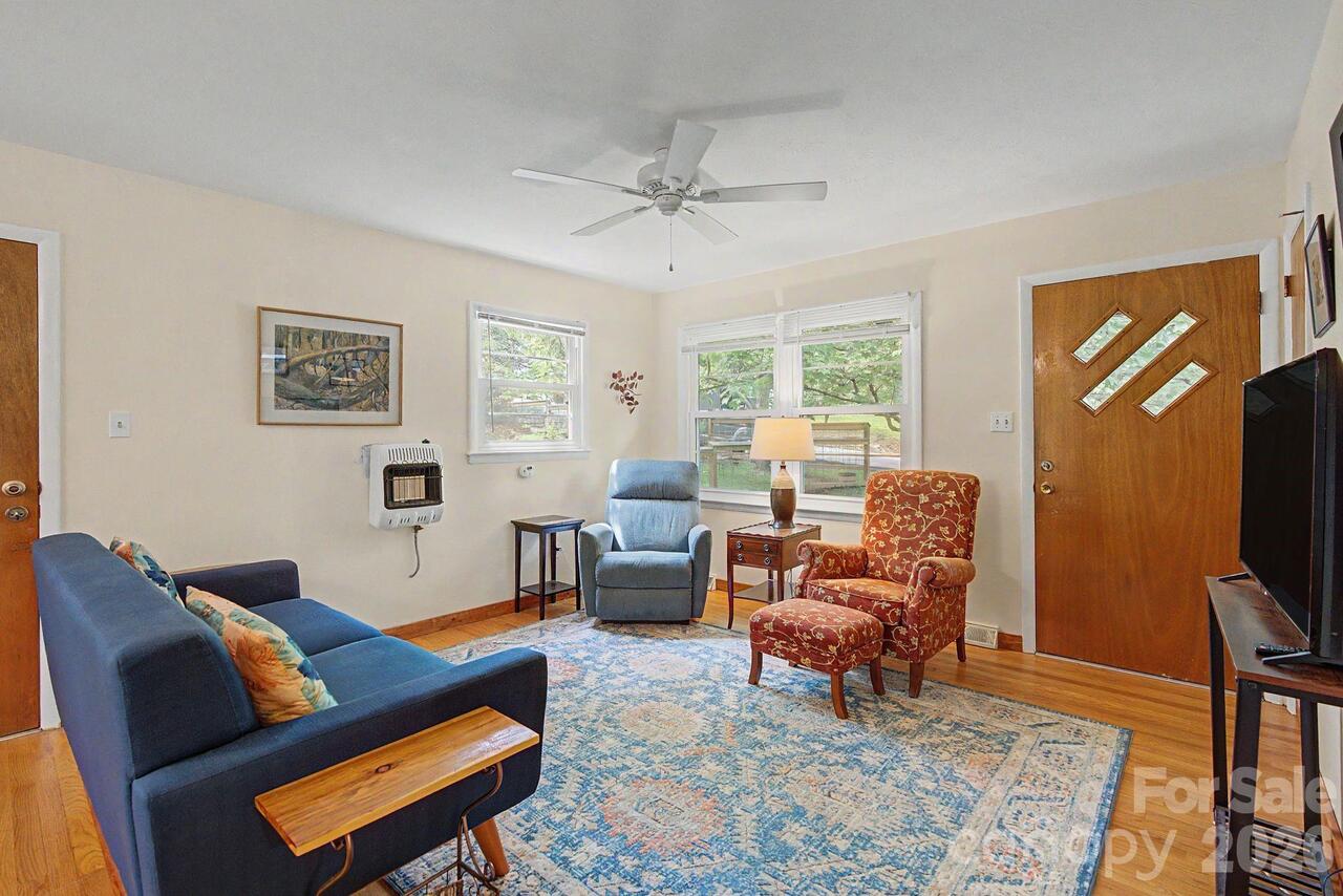 Listing Photo 5