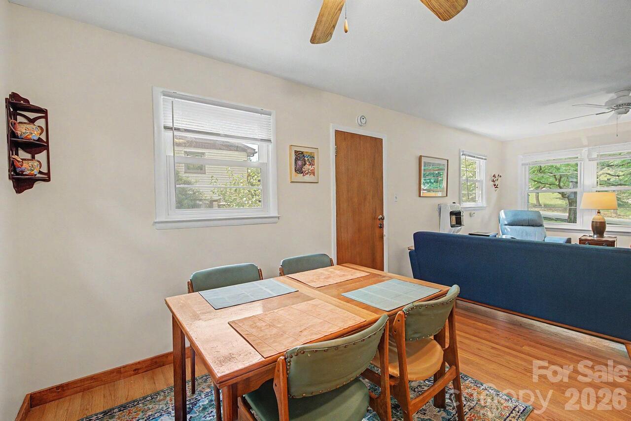 Listing Photo 9