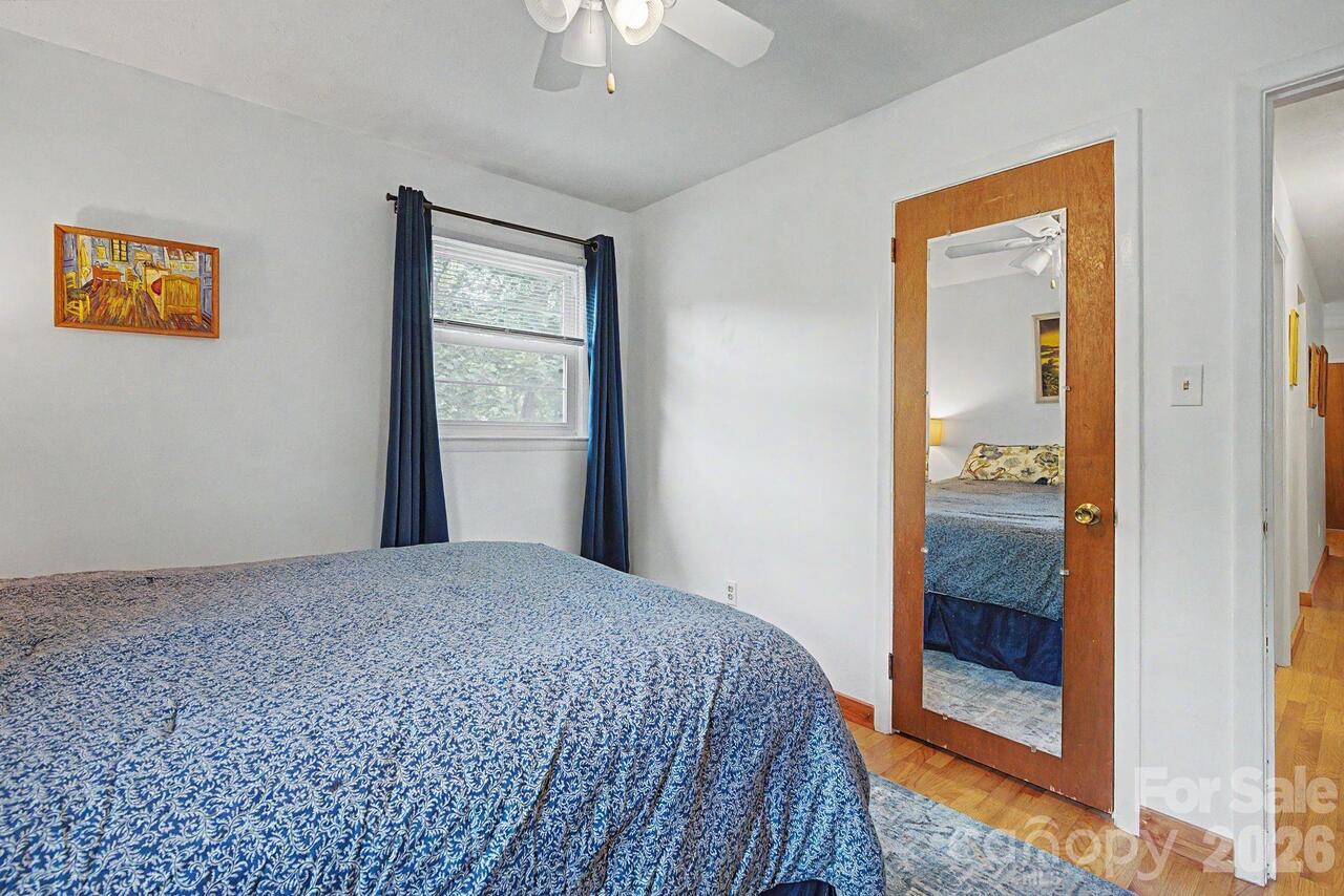 Listing Photo 15