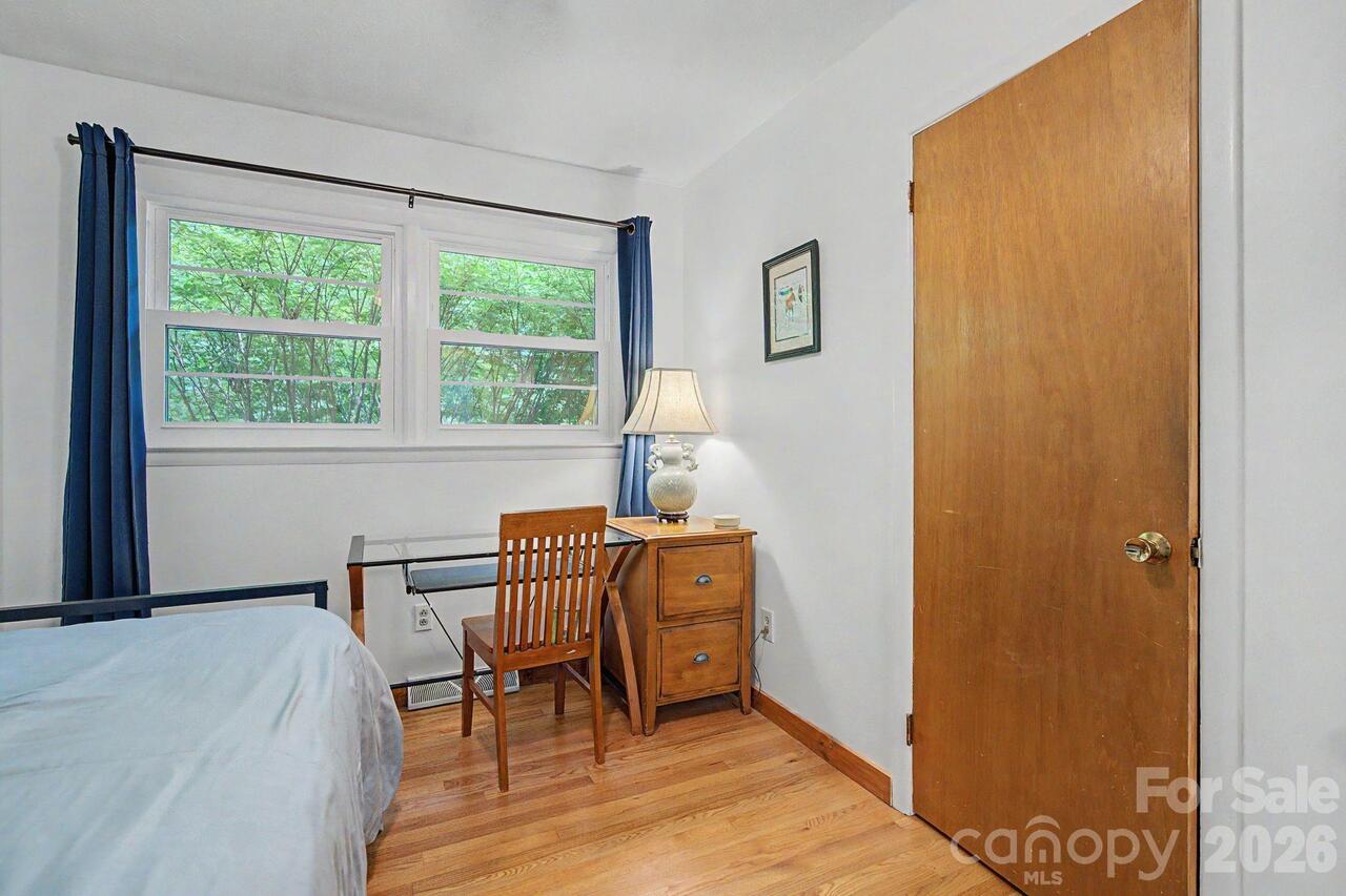 Listing Photo 18