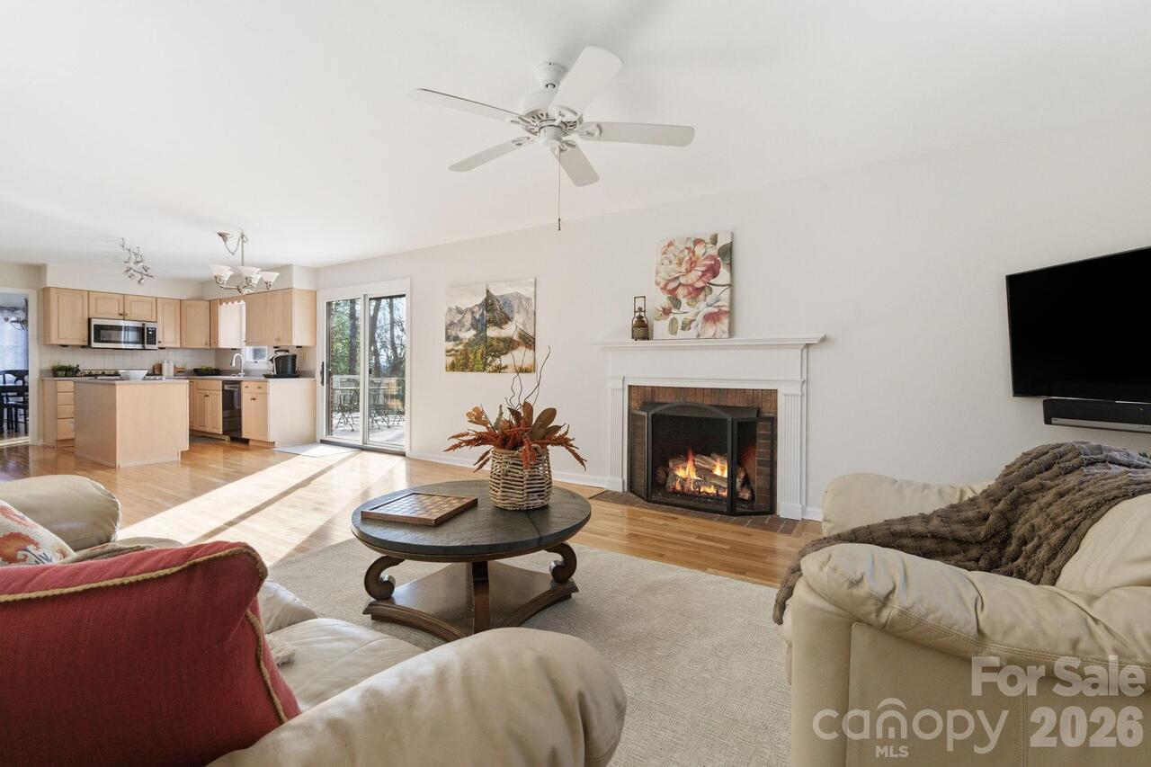 Listing Photo 16