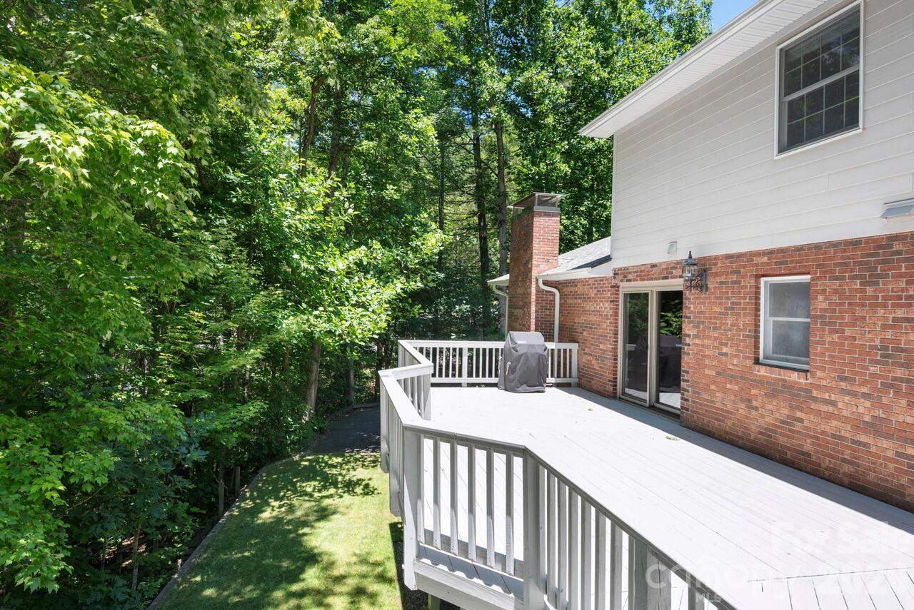 Listing Photo 18