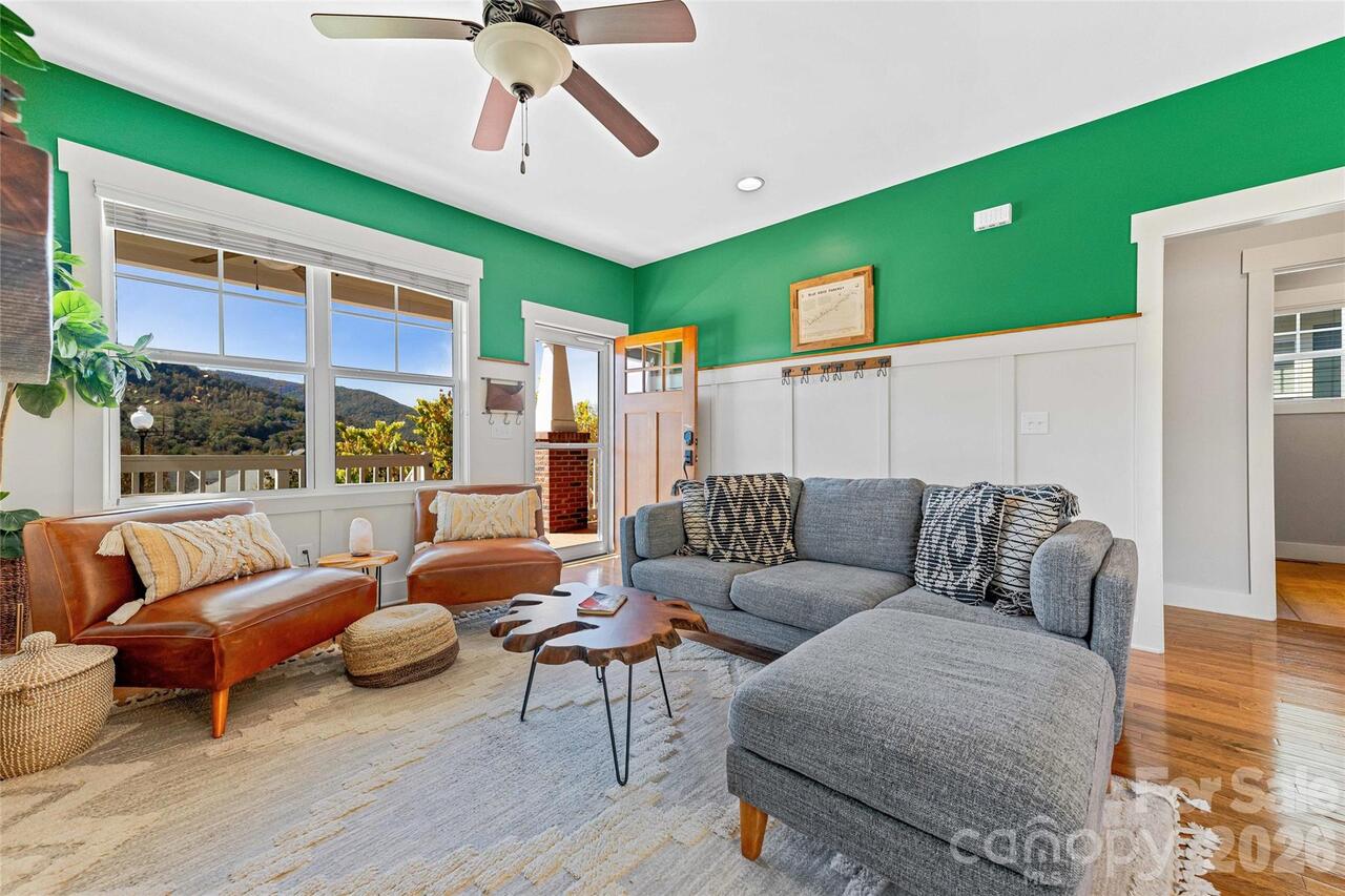 Listing Photo 6