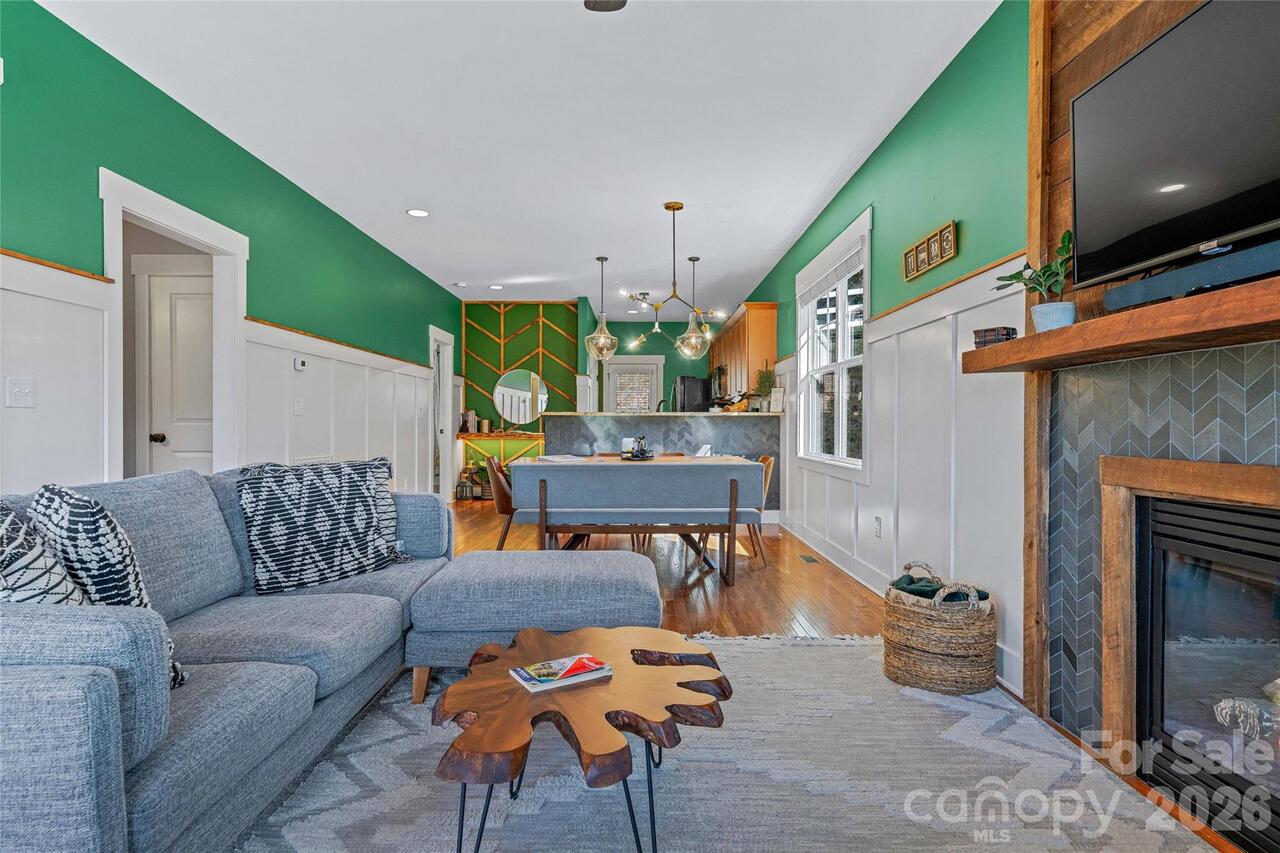 Listing Photo 8