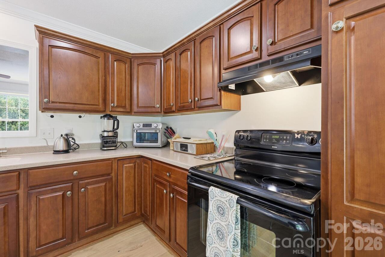 Listing Photo 15