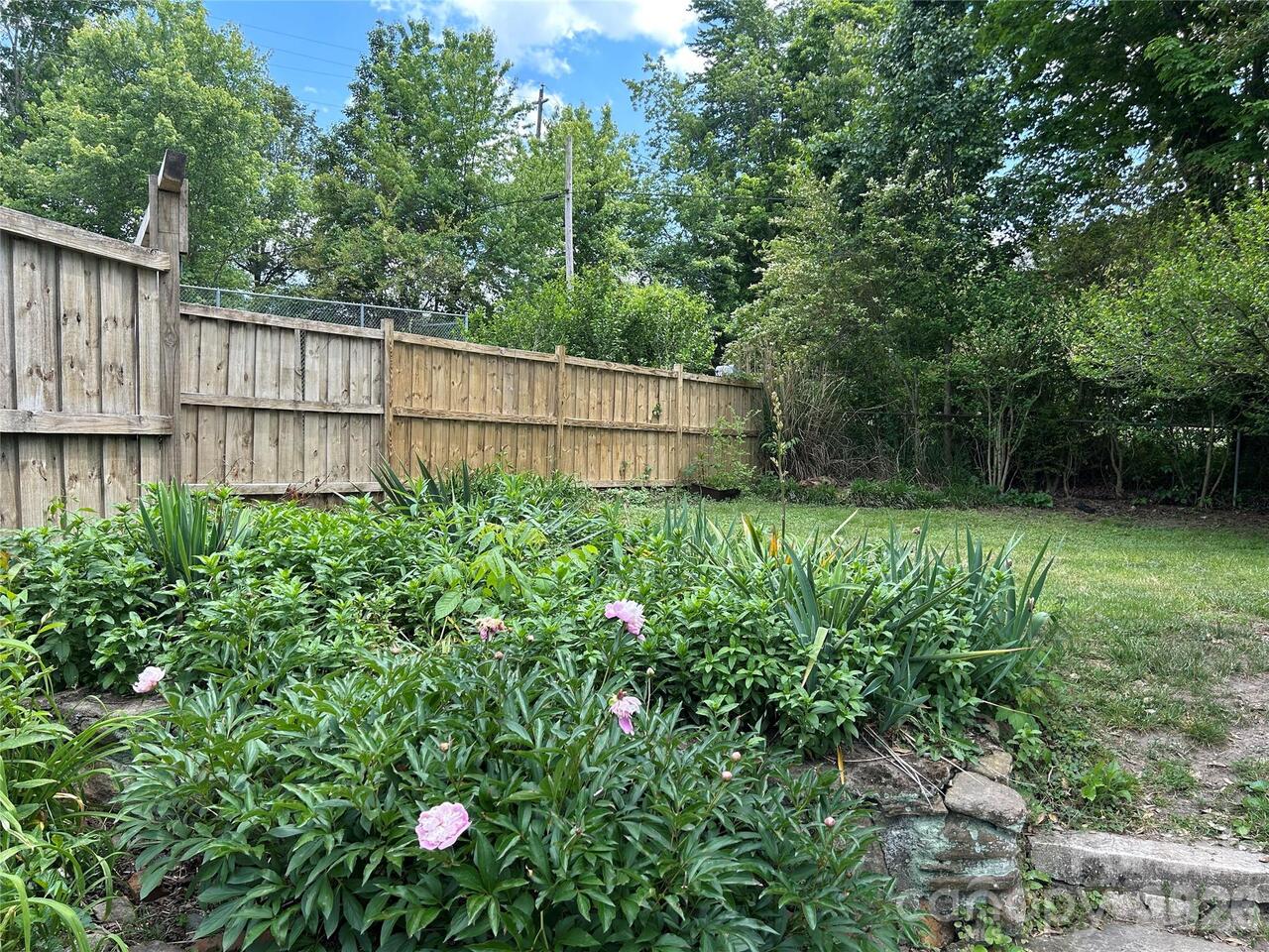Listing Photo 15