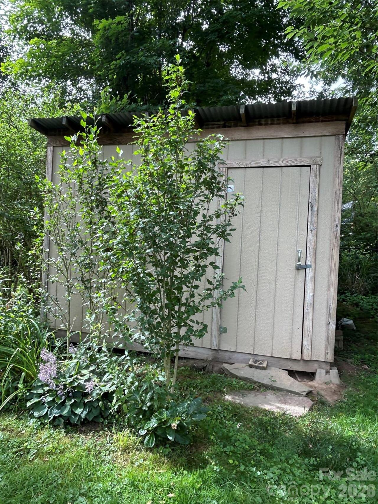 Listing Photo 16