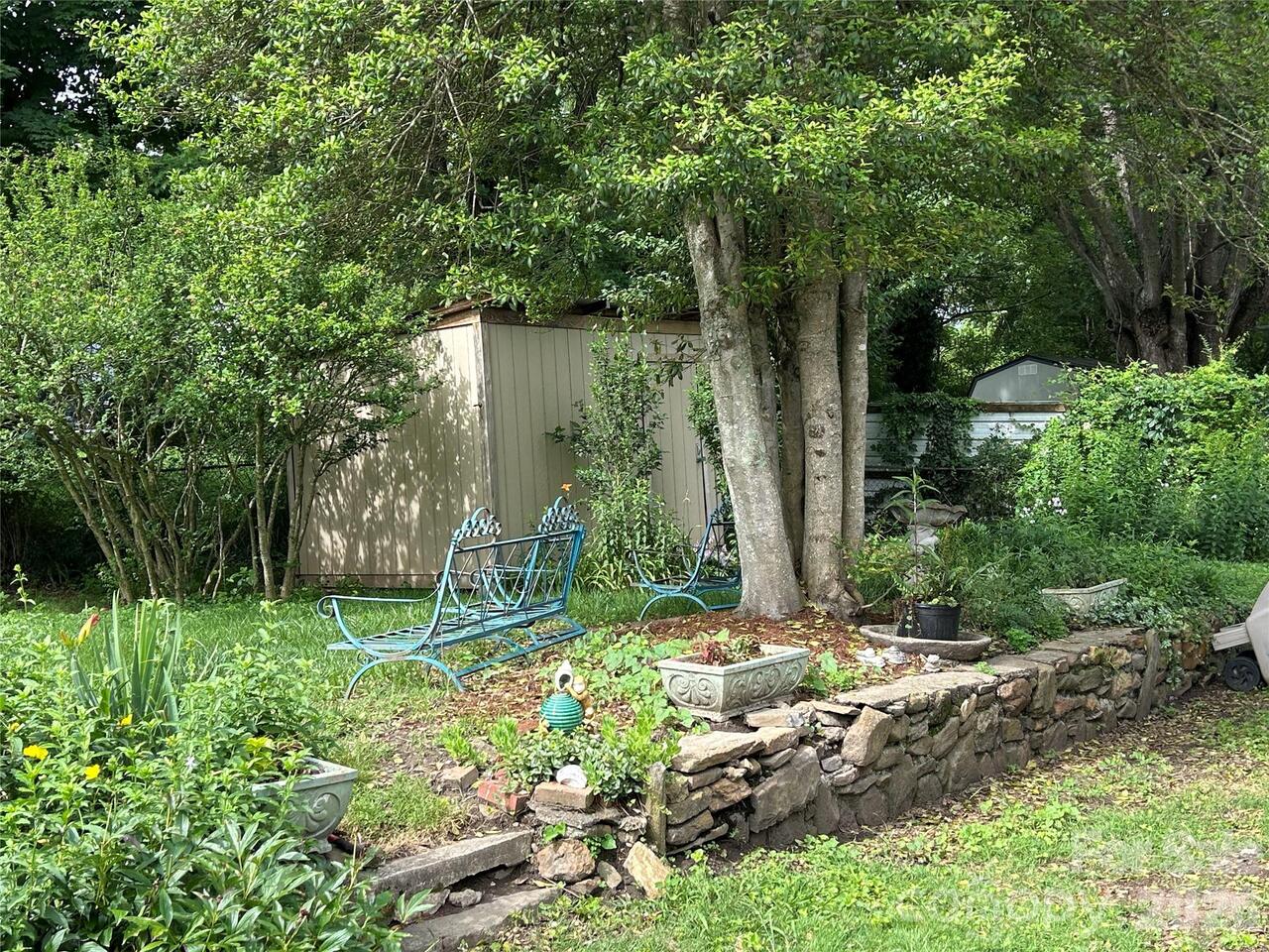 Listing Photo 17