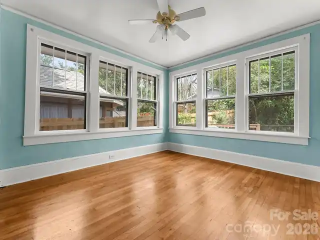 Listing Photo 18