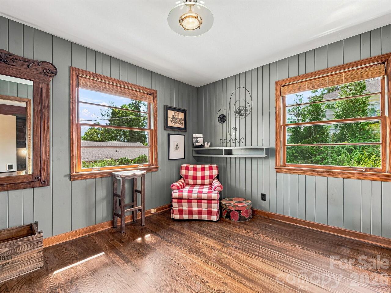 Listing Photo 15