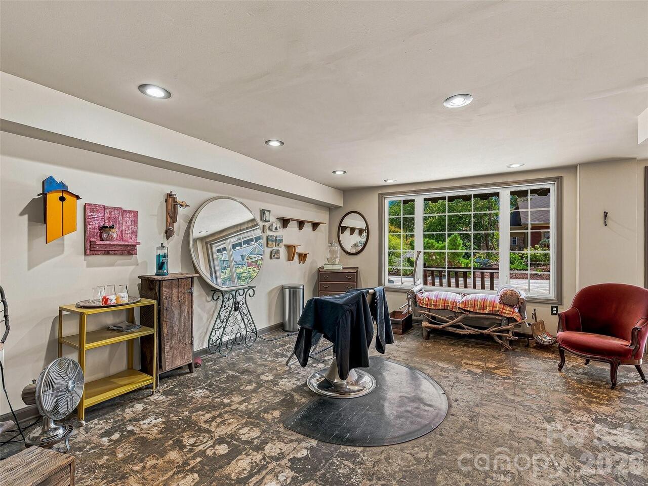 Listing Photo 21
