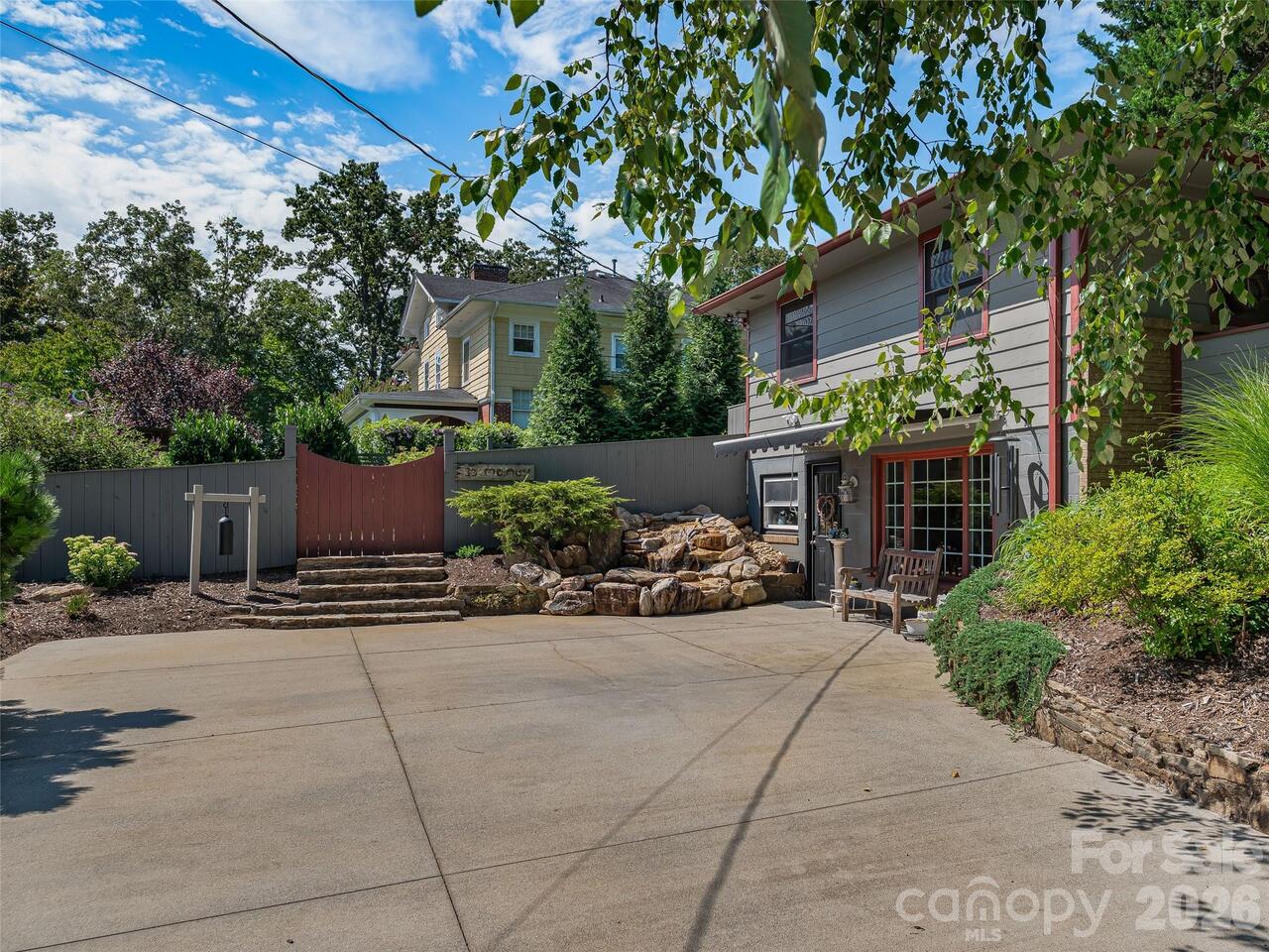 Listing Photo 29