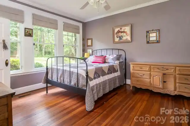 Listing Photo 18
