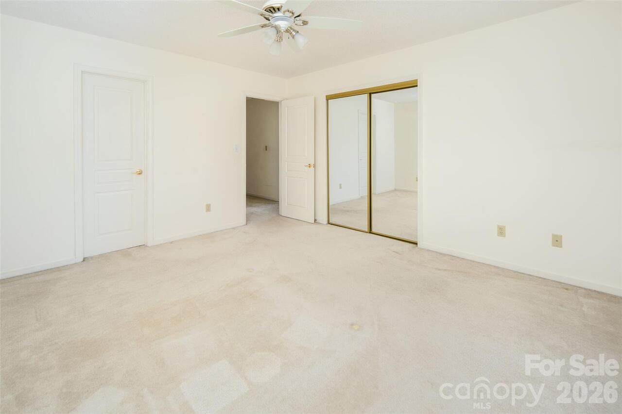 Listing Photo 24