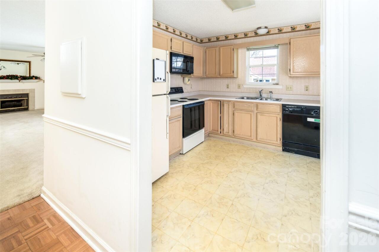 Listing Photo 29