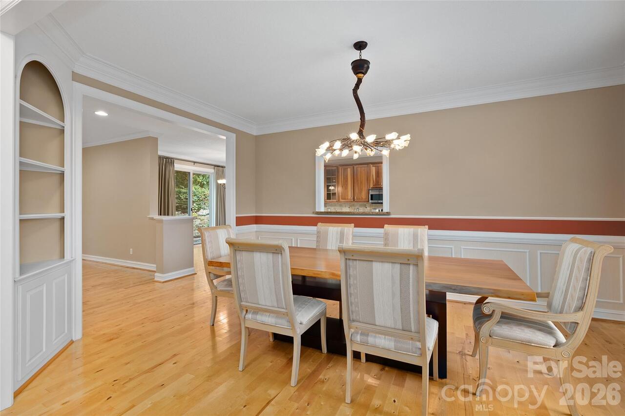Listing Photo 10