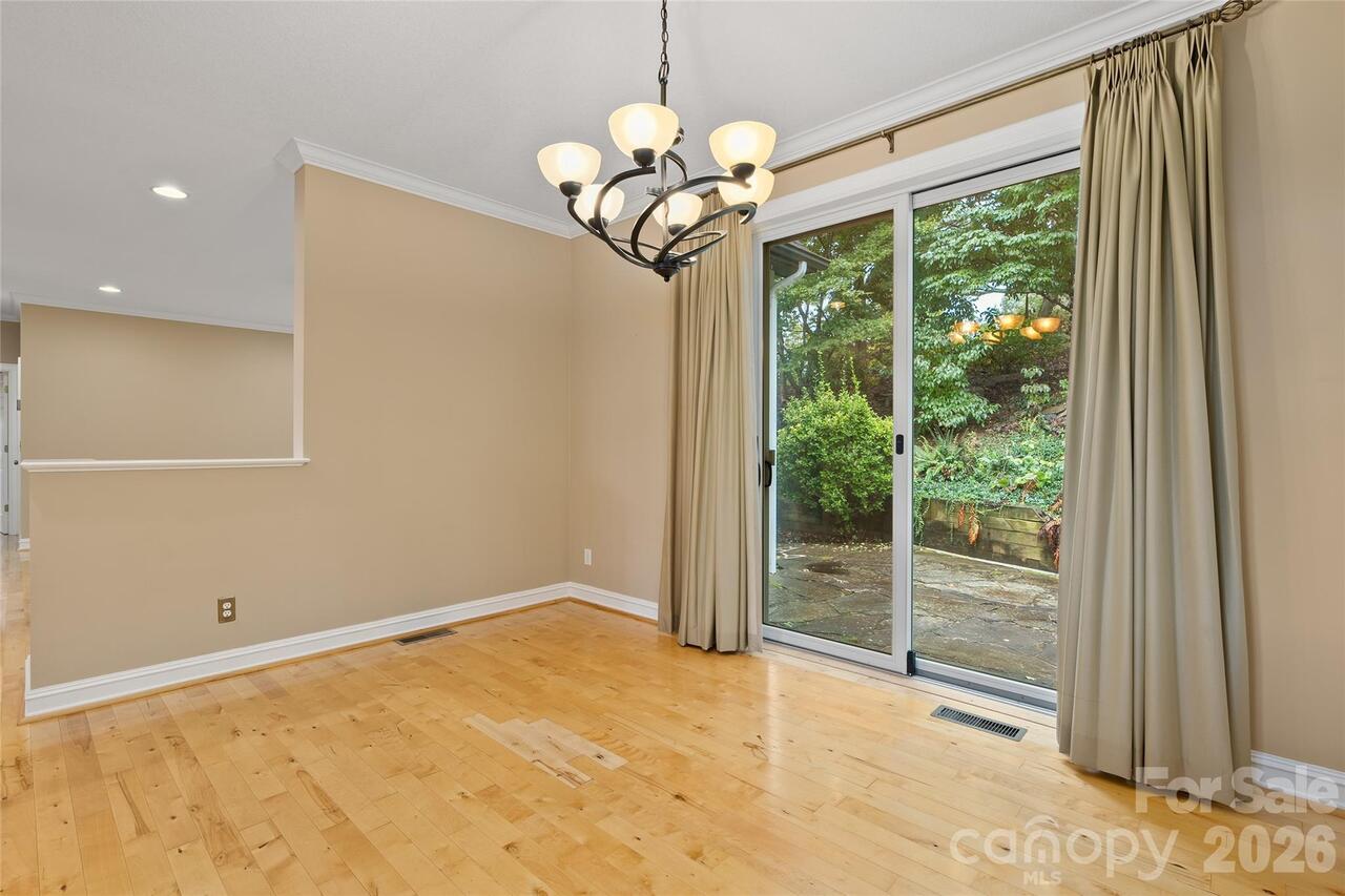 Listing Photo 17