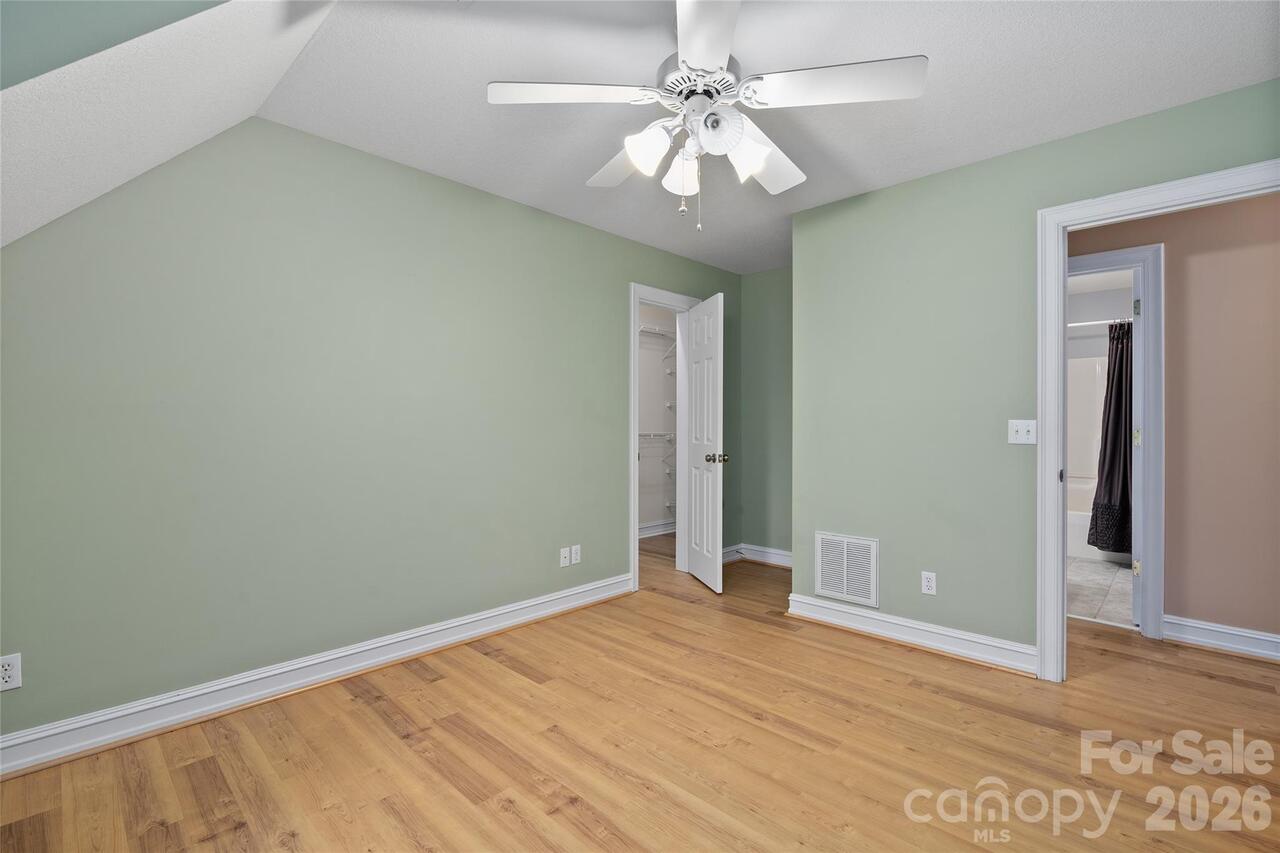 Listing Photo 29