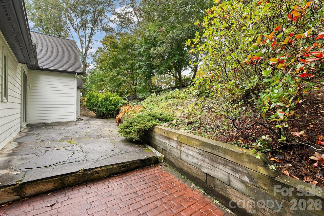 Listing Photo 42