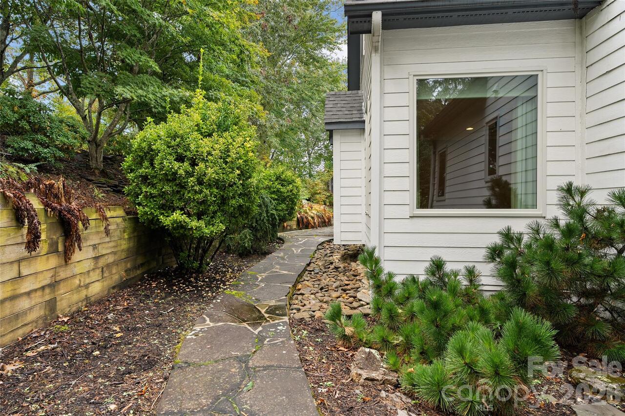 Listing Photo 43