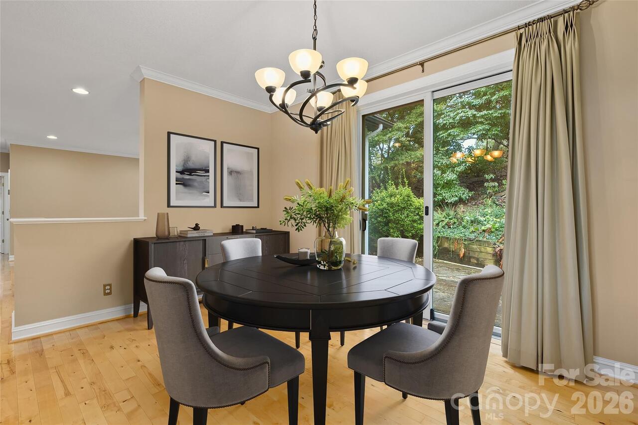 Listing Photo 10