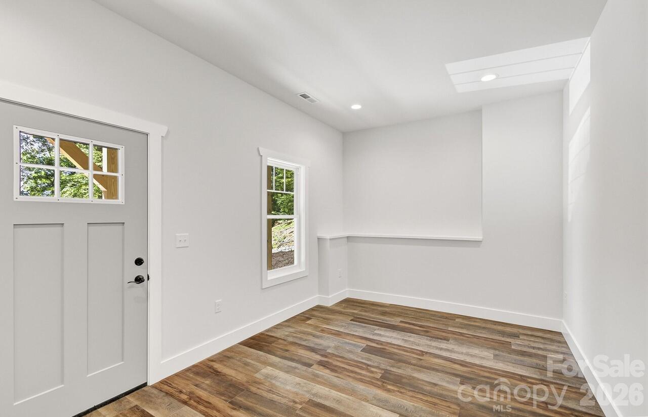 Listing Photo 19