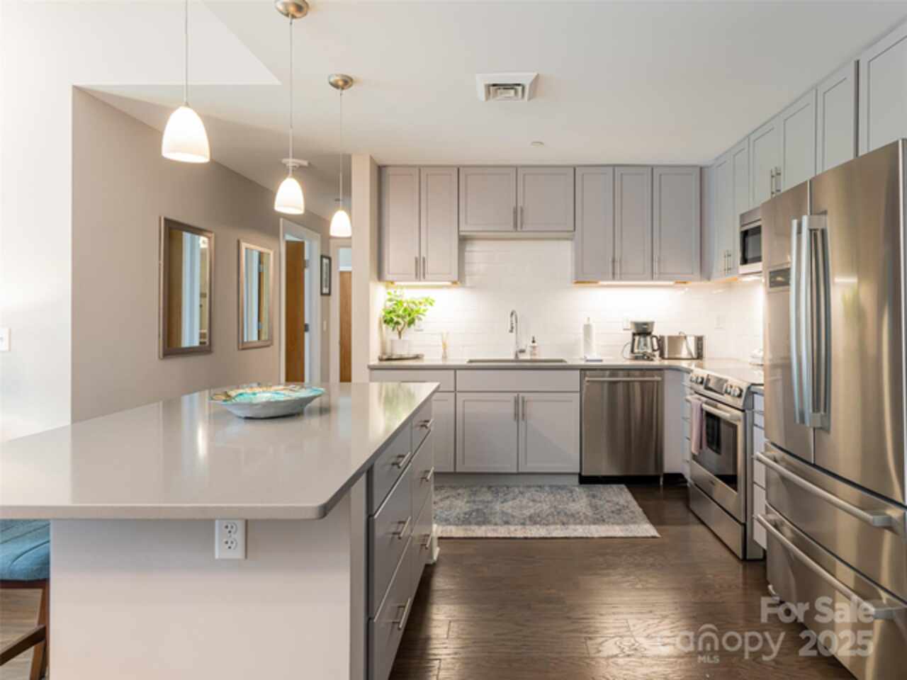 Listing Photo 18