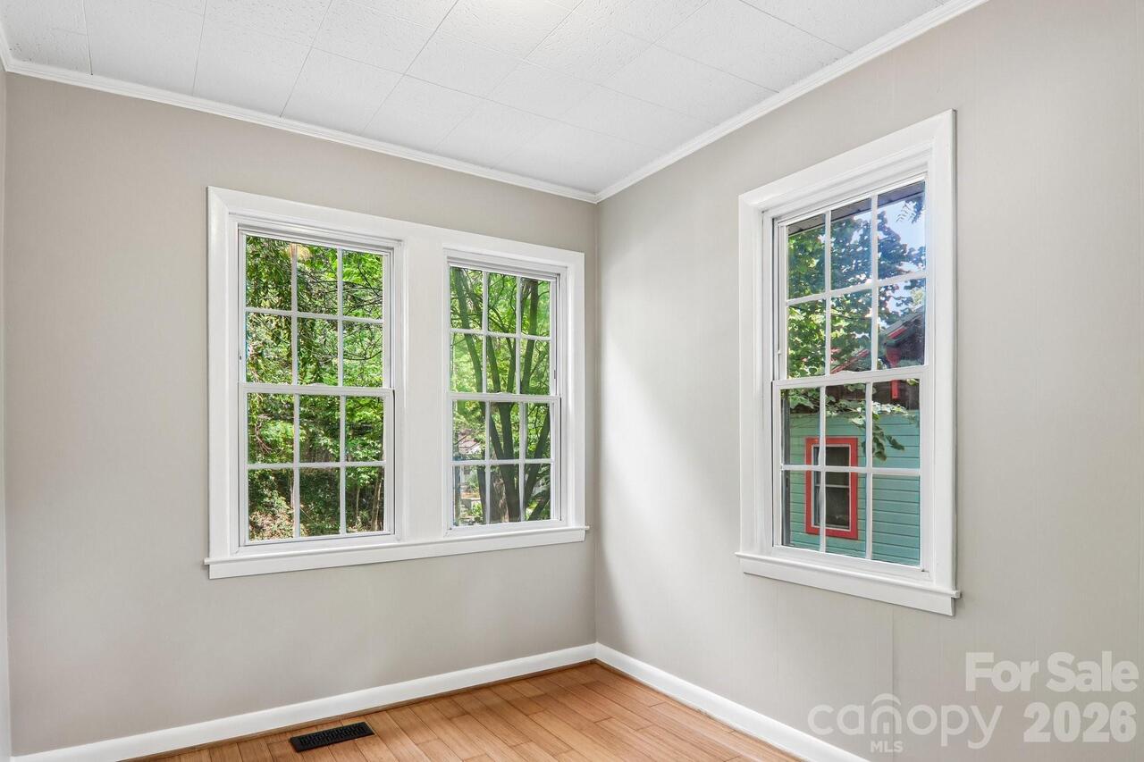 Listing Photo 22