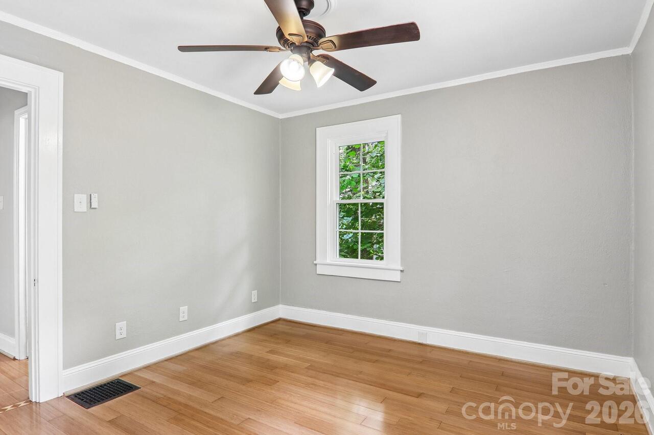 Listing Photo 32